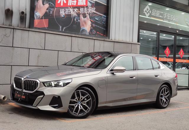 BMW i5 2024 eDrive35L Premium M Sport Package