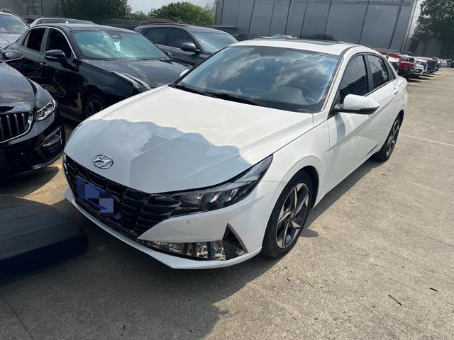 Elantra 2022 1.5L CVT LUX Premium