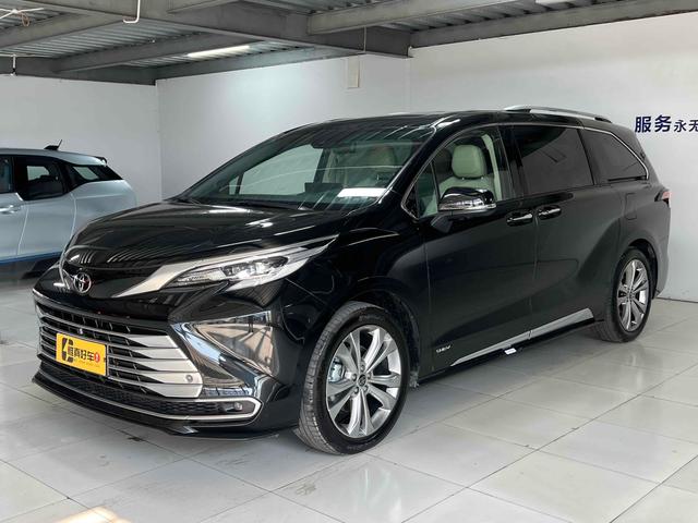 Saina 2024 Dual engine 2.5L Platinum Edition