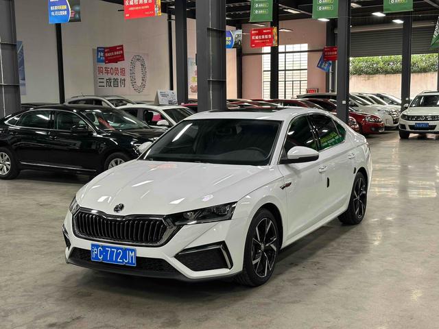 Octavia 2023 facelift PRO ZI280 DSG Exclusive Edition