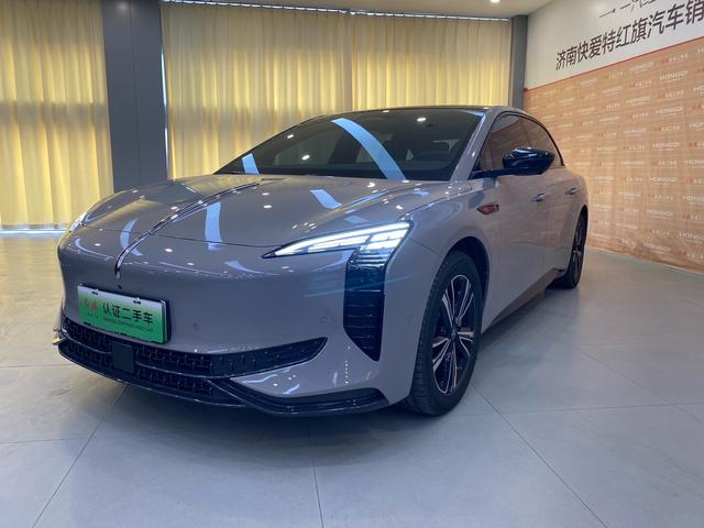 Hongqi EH7 2024 model 820 Pro