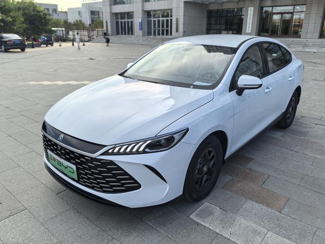 Qin PLUS DM 2025 Smart Driving Version DM-i 55KM leading Type