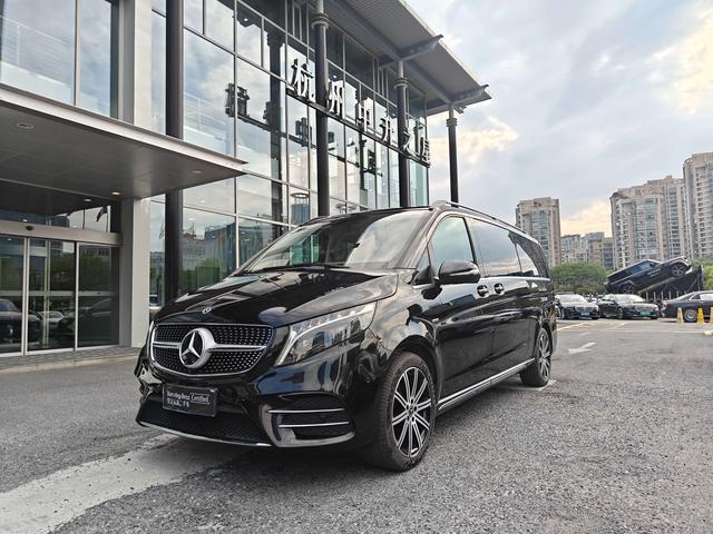 Mercedes-Benz V-Class 2022 V 260 L Long Wheelbase Luxury