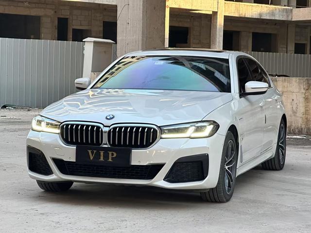 BMW 5 Series PHEV 2021 Modified 535Le M Sport Package