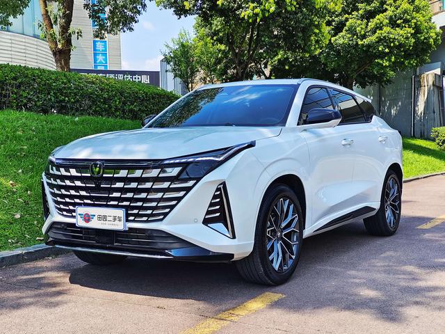 Changan UNI-Z 2025 1.5T DCT Premium Type