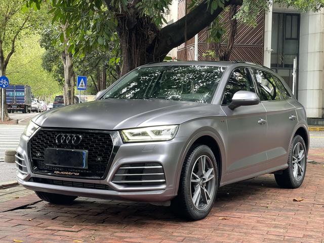 Audi Q5L 2018 40 TFSI Glory Style National V