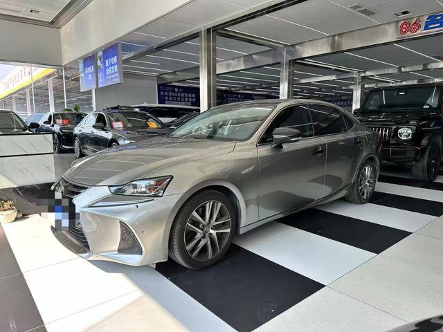 Lexus IS 2017 model 300 Fengshang Edition