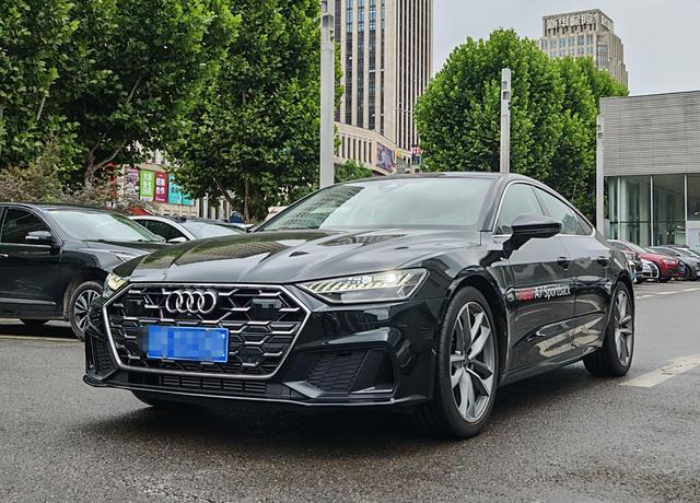 Audi A7 2024 model 45 TFSI premium selection