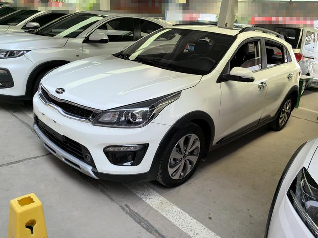 KX CROSS 2018 1.6L automatic smart sunroof version