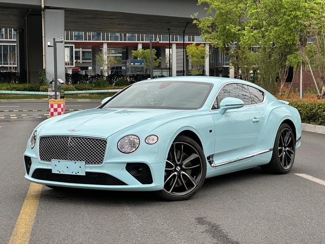 Continental 2020 4.0T GT V8