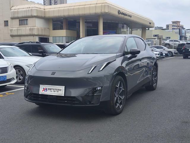 Lynk & Co Z20 2025 model 530km rear drive Max