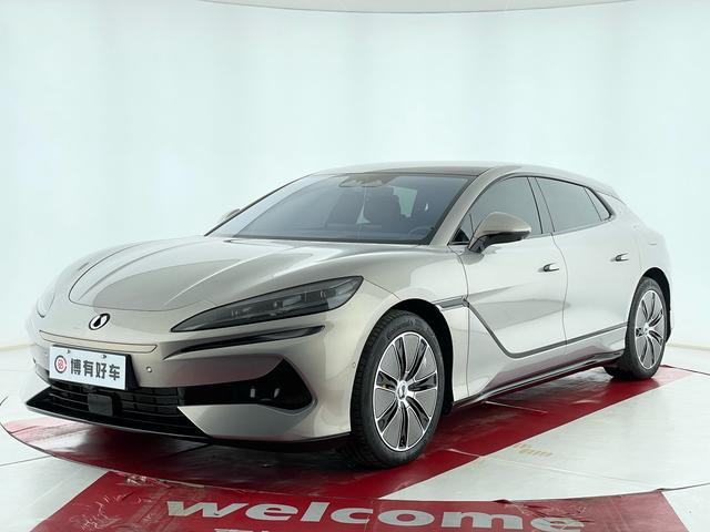 Denza Z9GT DM 2024 1100 four-wheel drive Ultra version