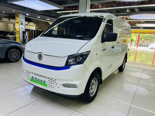 Yufeng EM27 2024 front drive 2-seater pure electric original customized version