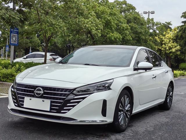 Teana 2022 2.0L XE Pure Edition