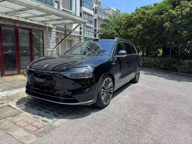 Wenjie M9 2024 Extended Range Ultra six-seater version