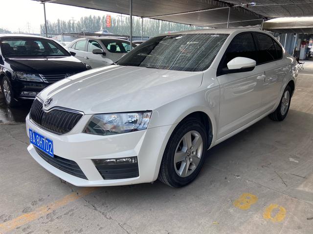Octavia 2017 Classic 1.6L Automatic Standard Edition