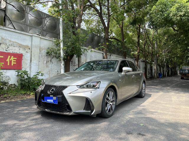 Lexus IS 2017 model 300 Fengshang Edition