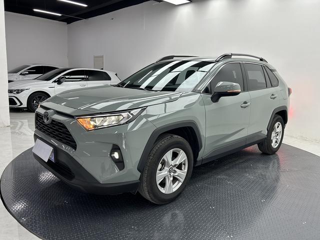RAV4 Rongfang 2023 2.0L CVT two-wheel drive fashion version