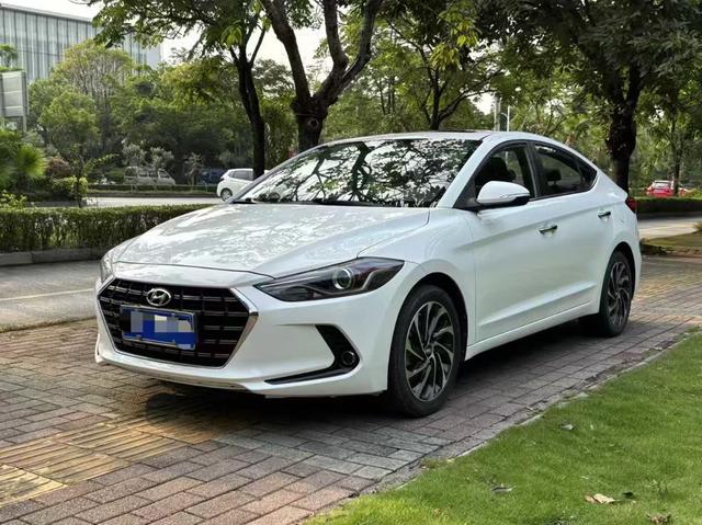Leading the 2019 1.4T dual-clutch dazzling*dynamic type