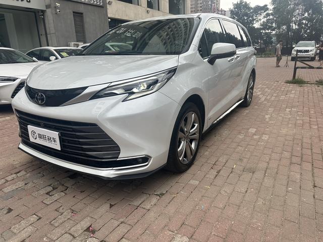 Saina 2024 dual-engine 2.5L four-wheel drive premium edition