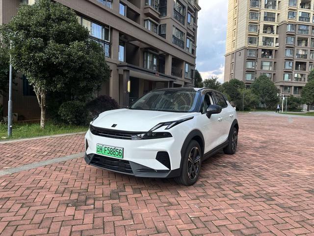 Lynk & Co. 06 EM-P 2024 EM-P 126 long battery life Max