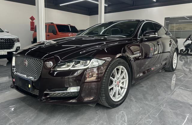 Jaguar XJ 2016 XJL 3.0 SC 2WD Elegant Business Edition