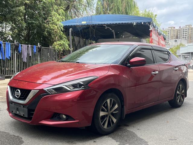Bluebird 2019 1.6L CVT Dazzle Edition State VI