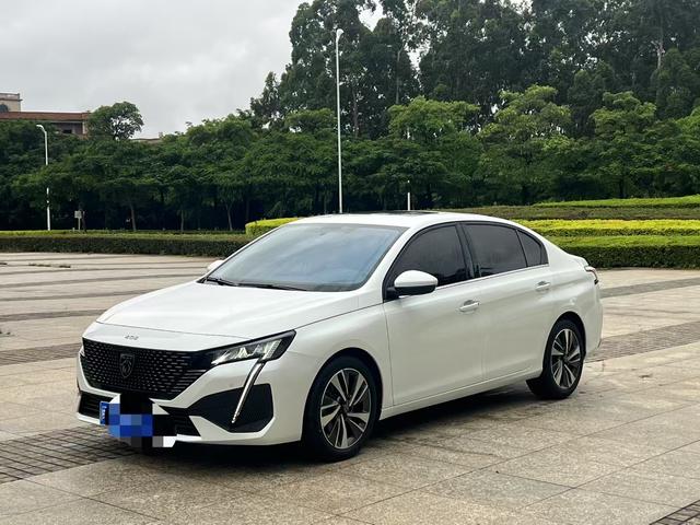 Peugeot 408 2022 1.6T Dream Edition