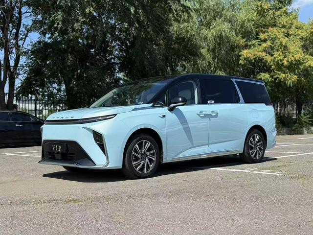 Everyone 9 EV 2022 long battery life Alpine seven-seater version