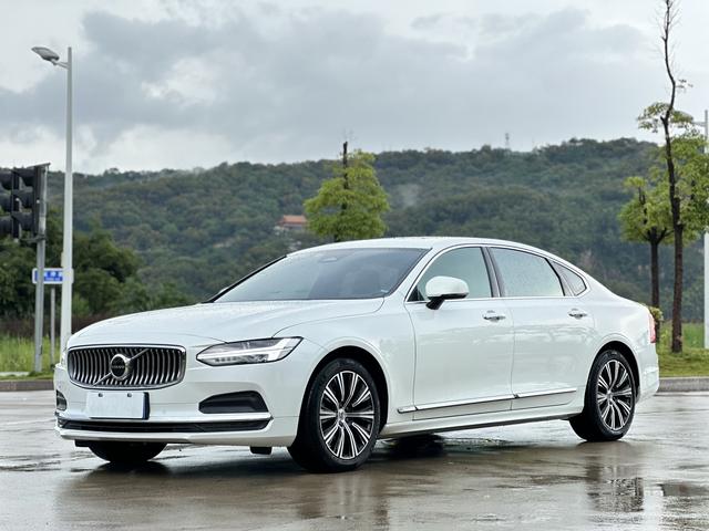 Volvo S90 2022 B5 Intelligent Luxury Edition