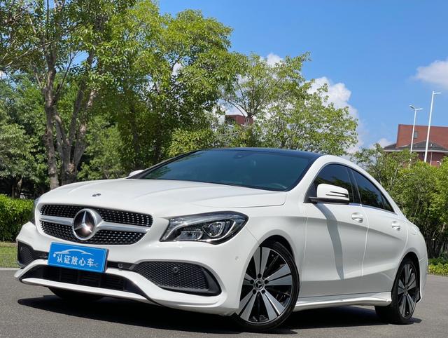 Mercedes-Benz CLA 2018 CLA 200 Style