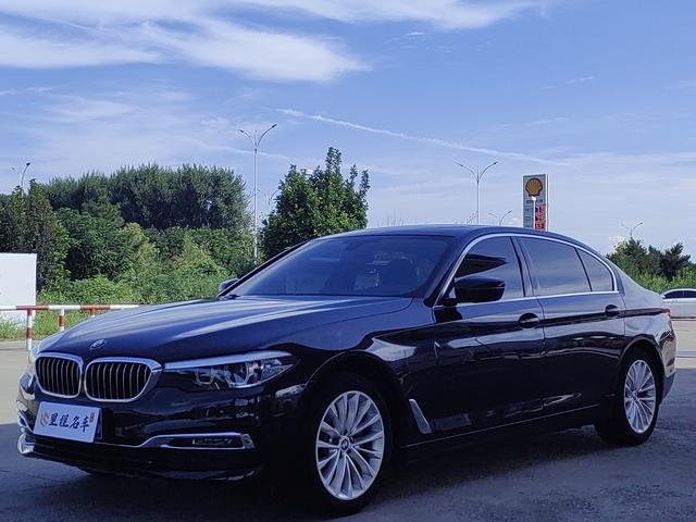 BMW 5 Series 2019 525Li Luxury Package