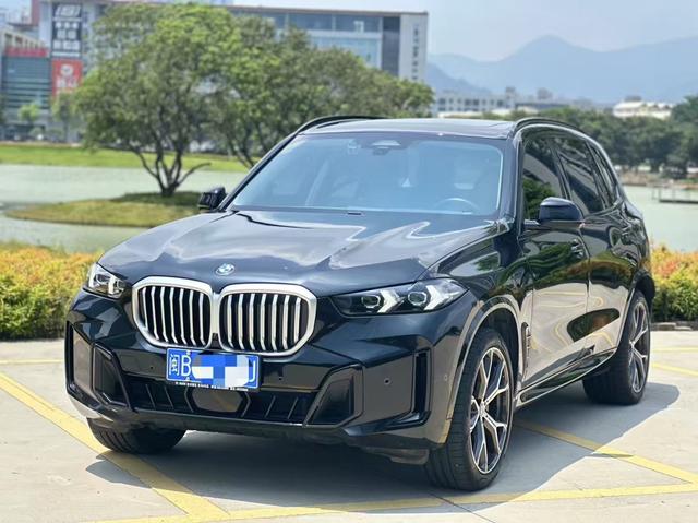 BMW X5 2023 xDrive30Li Premium M Sport Obsidian Night Package
