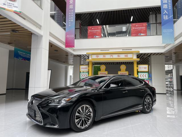 Lexus LS 2018 500h Executive Edition State V