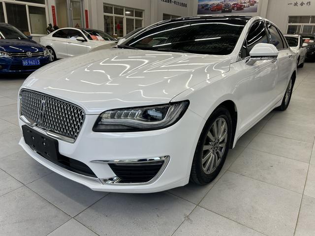 Lincoln MKZ 2018 2.0T Premium Edition