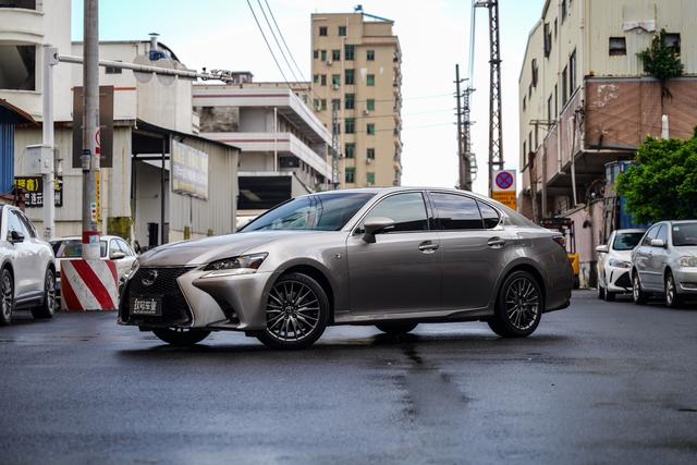 Lexus GS 2017 model 300 F SPORT
