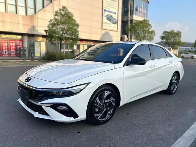 Elantra 2023 1.5L CVT GLX Elite