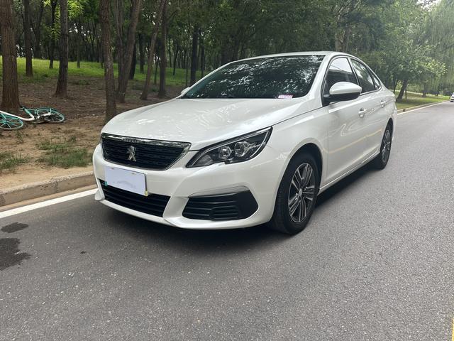 Peugeot 308 2018 1.6L manual fashion version