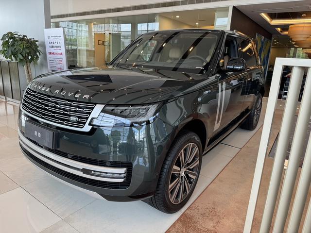 Range Rover 2025 model 3.0 L6 400PS Genesis Extended Version