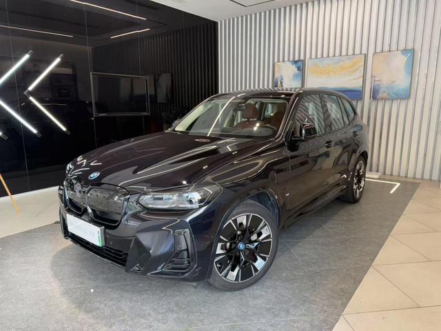BMW iX3 2023 Leader
