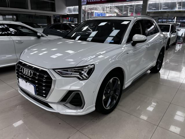 Audi Q3 2022 35 TFSI Stylish Dynamic