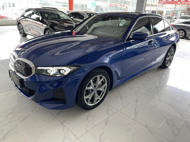 BMW i3 2025 eDrive 35 L