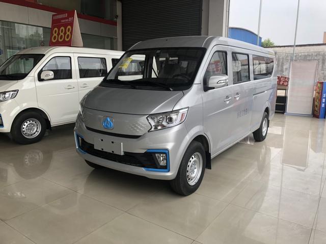 Cross Star V7 EV 2022 model 270KM basic Type