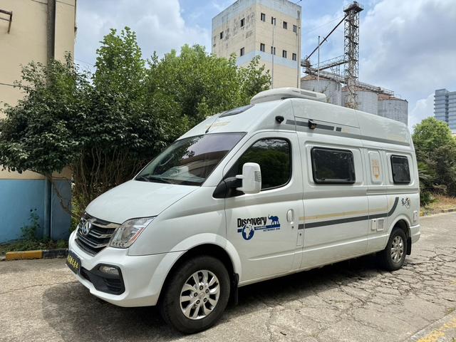Chase V80 rv 2020 2.0T automatic front drive 4-seater original customized version