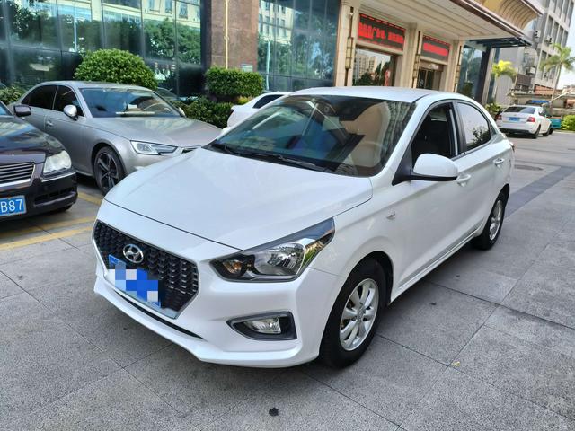 Rena 2017 1.4L manual Color version National V