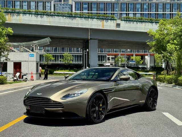 Aston Martin DB11 2016 5.2T Designer Custom Edition