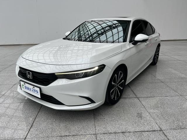 Style 2023 HATCHBACK 240TURBO CVT leading the trend version