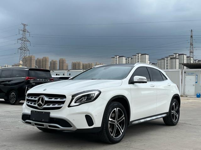 Mercedes-Benz GLA 2018 GLA 200 Style