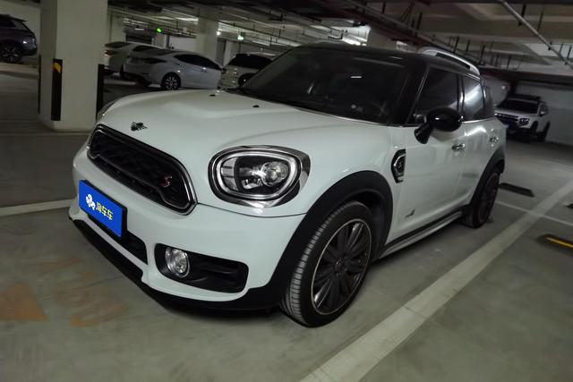 MINI COUNTRYMAN 2018 model 2.0 T COOPER S ALL4 artist