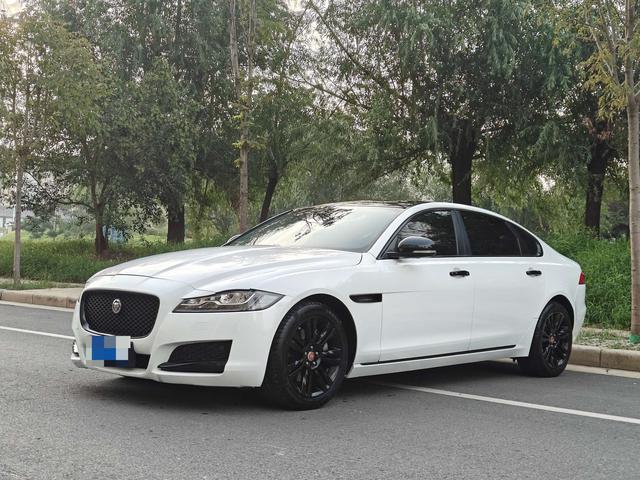 Jaguar XFL 2018 XFL 2.0T 250PS Premium Edition